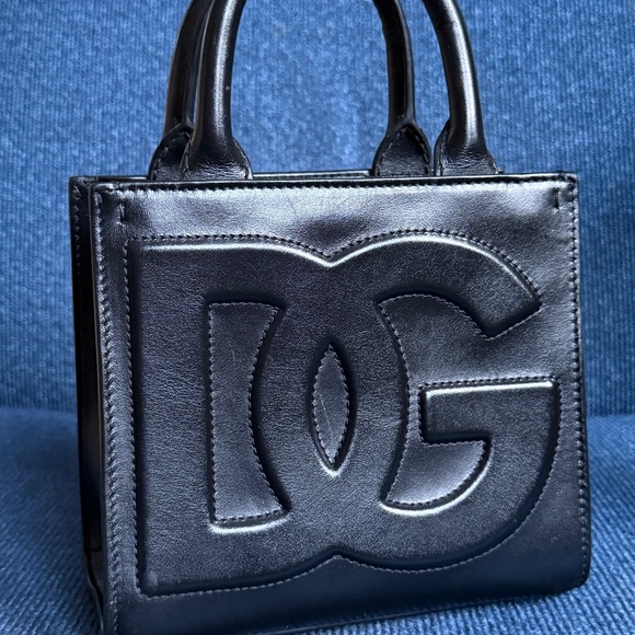Dolce & Gabbana Mini Top Handle Bag DG Daily Shopper D&G Tote Bag Black Calfskin - Picture 1 of 16